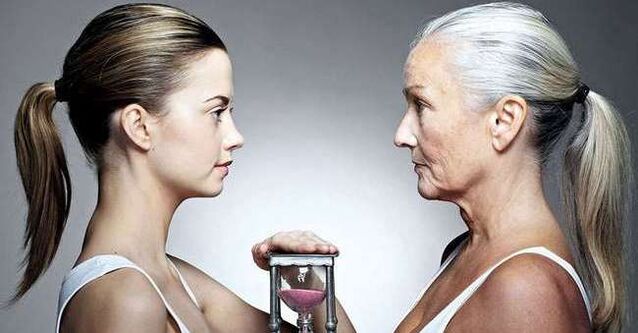 L'invecchiamento della pelle del corpo è un processo naturale che può essere fermato